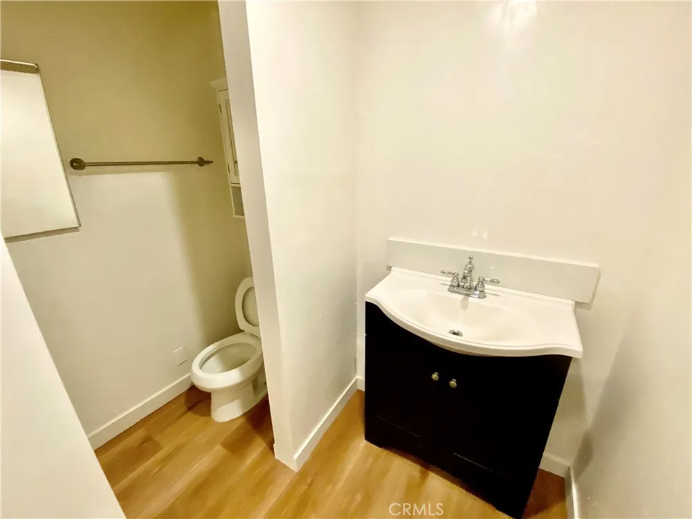 875 Garsden Covina, CA 91724