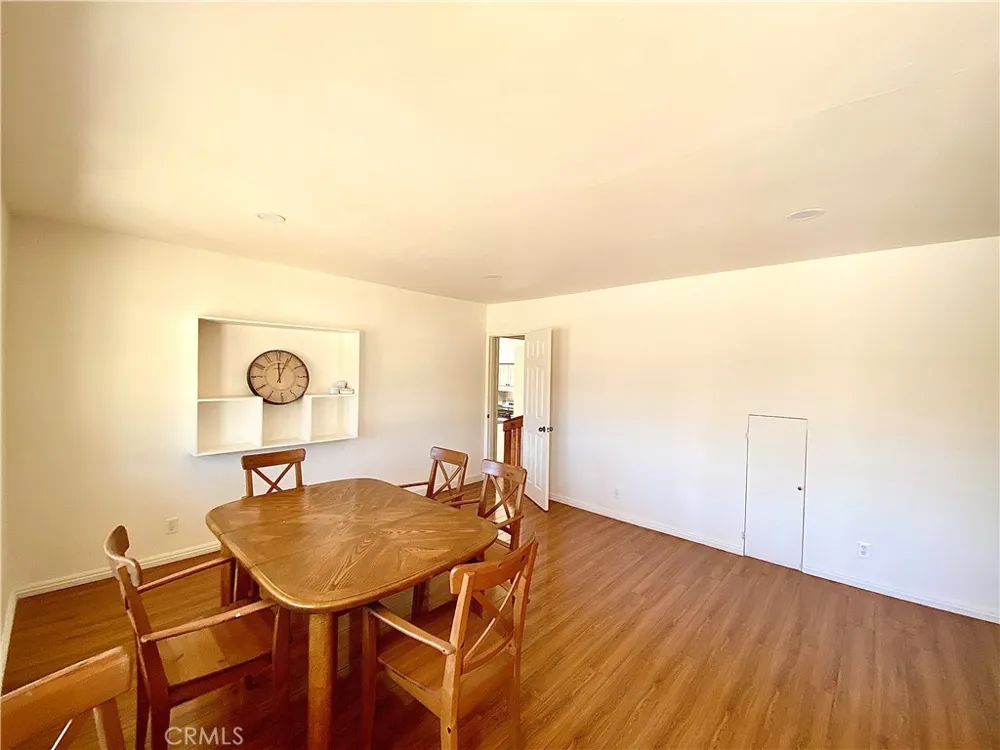 875 Garsden Covina, CA 91724