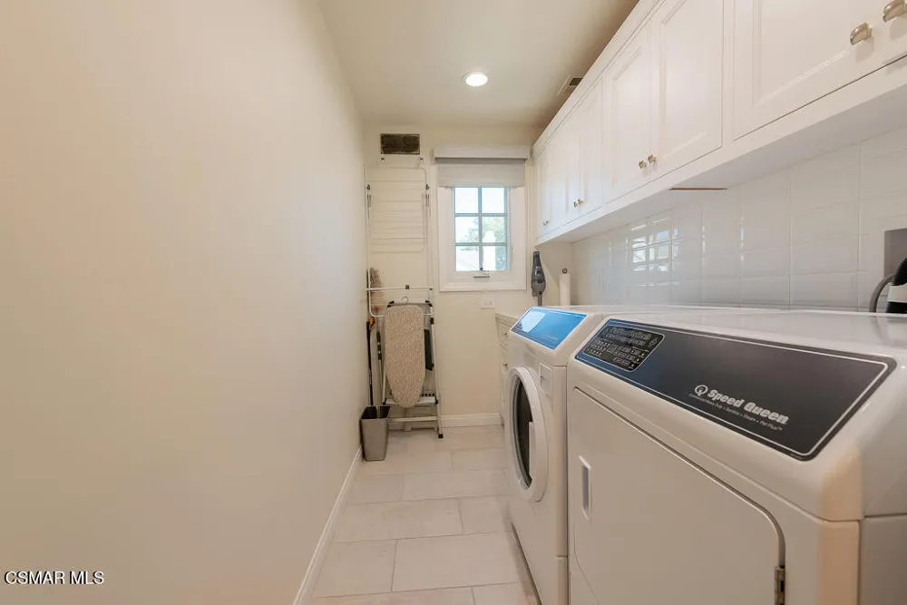 2491 Swanfield Court Thousand Oaks, CA 91361