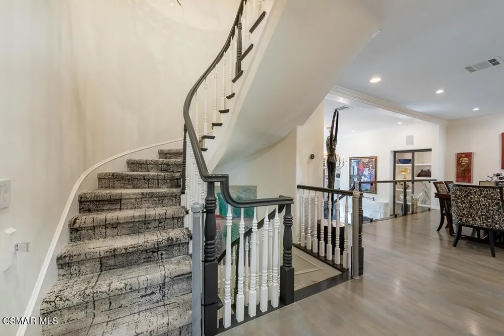 2491 Swanfield Court Thousand Oaks, CA 91361