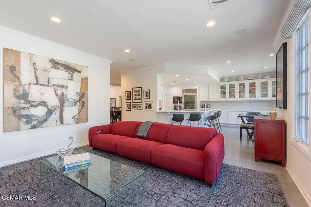 2491 Swanfield Court Thousand Oaks, CA 91361