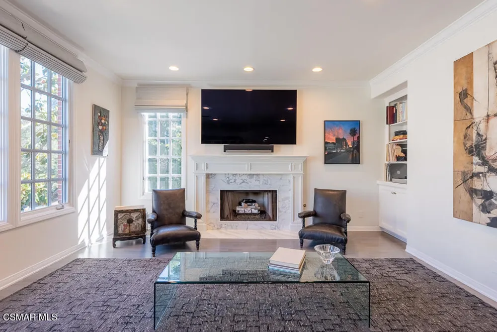 2491 Swanfield Court Thousand Oaks, CA 91361