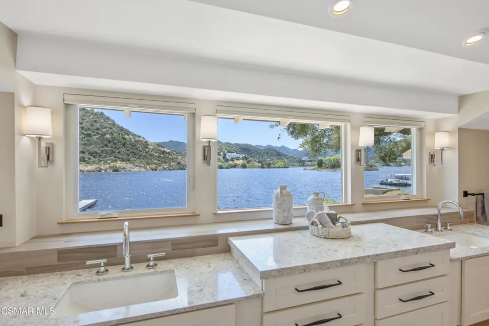 800 Lake Sherwood Drive Lake Sherwood, CA 91361