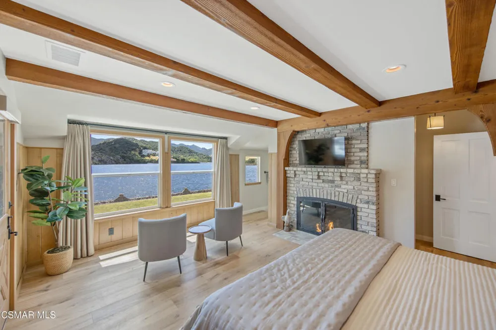 800 Lake Sherwood Drive Lake Sherwood, CA 91361