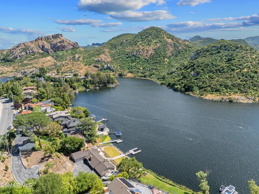 800 Lake Sherwood Drive Lake Sherwood, CA 91361