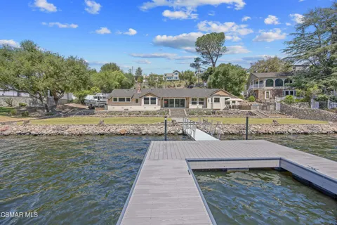800 Lake Sherwood Drive
