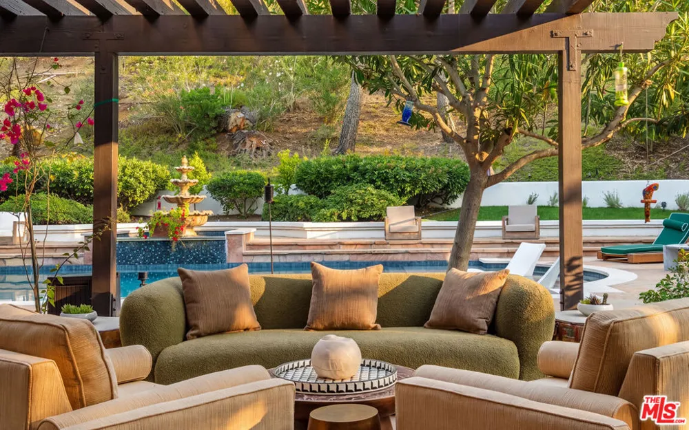 29270 Wagon Road Agoura, CA 91301