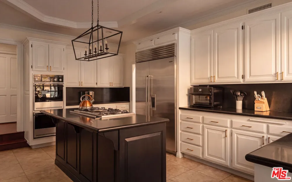 29270 Wagon Road Agoura, CA 91301