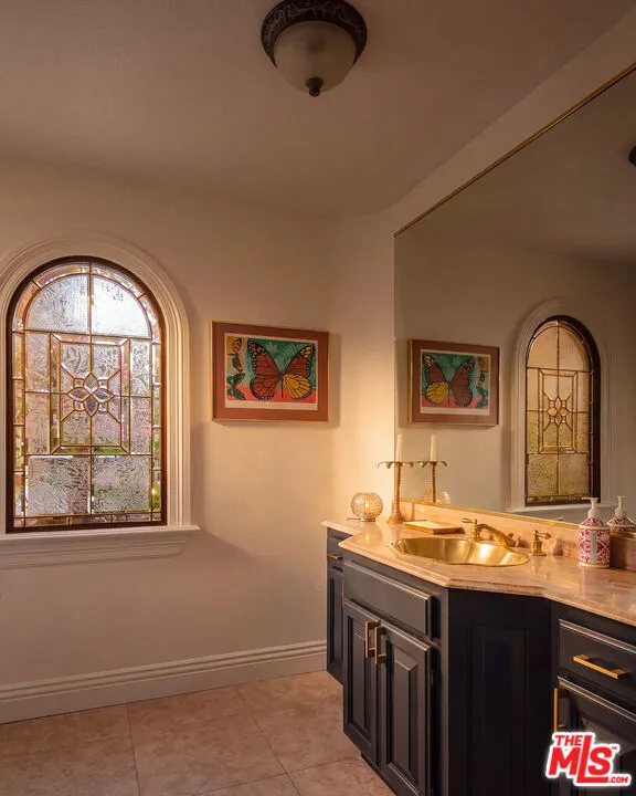 29270 Wagon Road Agoura, CA 91301
