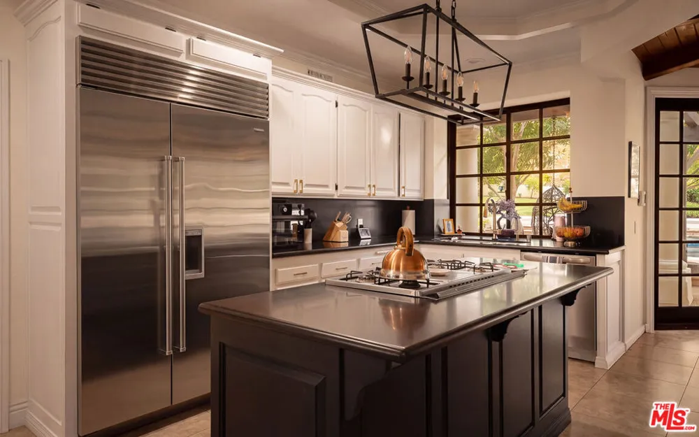 29270 Wagon Road Agoura, CA 91301
