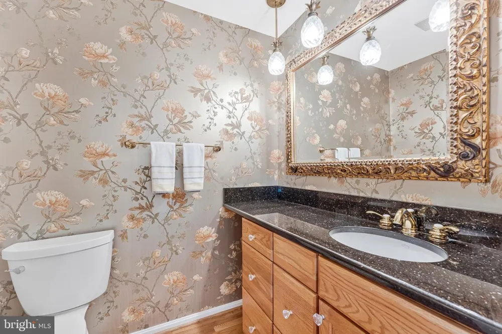 7730 FALSTAFF ROAD Mclean, VA 22102