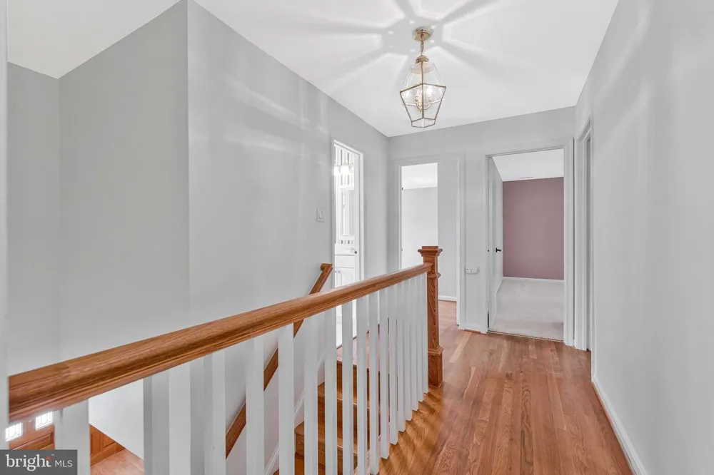 7730 FALSTAFF ROAD Mclean, VA 22102