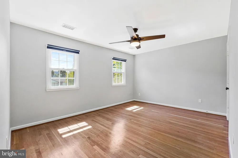 7730 FALSTAFF ROAD Mclean, VA 22102