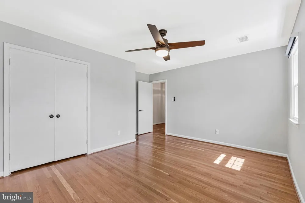 7730 FALSTAFF ROAD Mclean, VA 22102