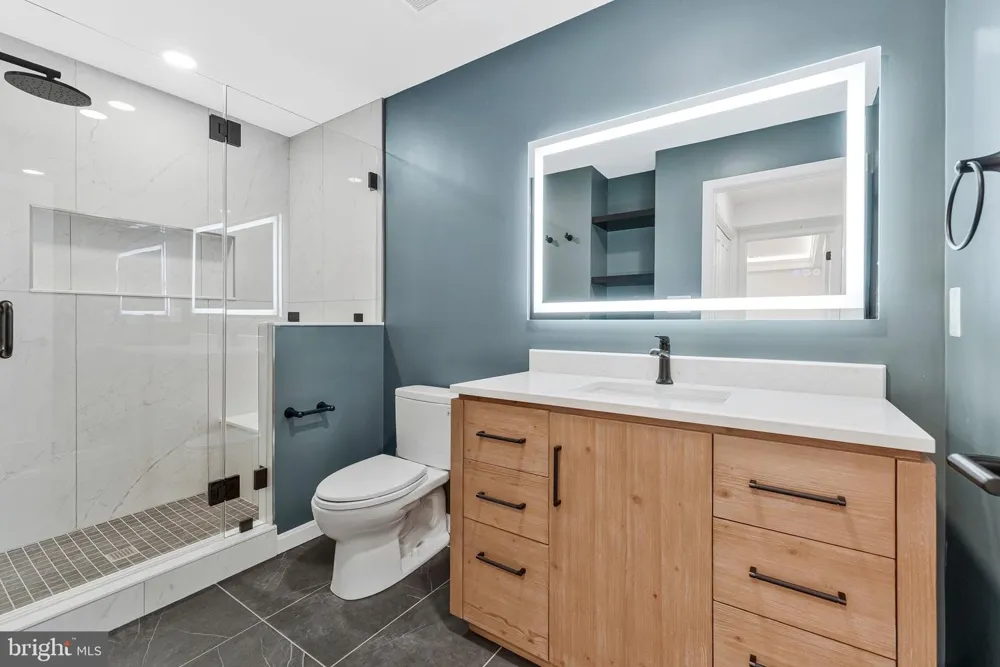 7730 FALSTAFF ROAD Mclean, VA 22102