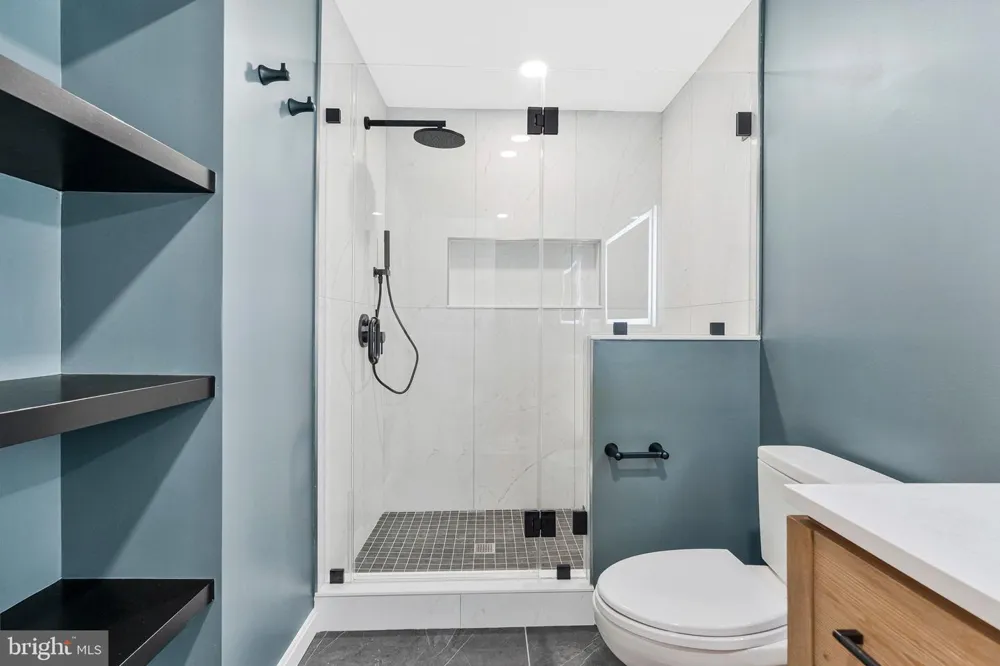 7730 FALSTAFF ROAD Mclean, VA 22102