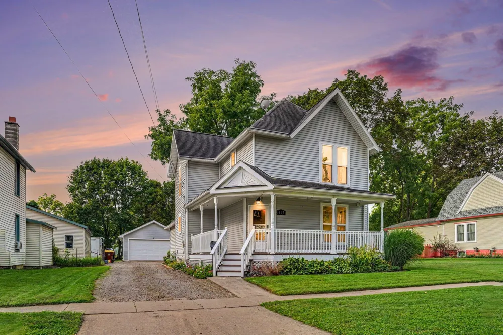 617 W Green Street Marshall, MI 49068