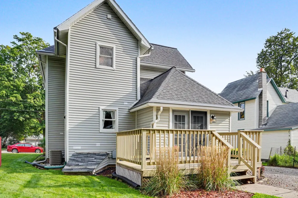 617 W Green Street Marshall, MI 49068