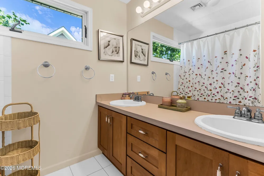 48 Cowart Avenue Manasquan, NJ 08736