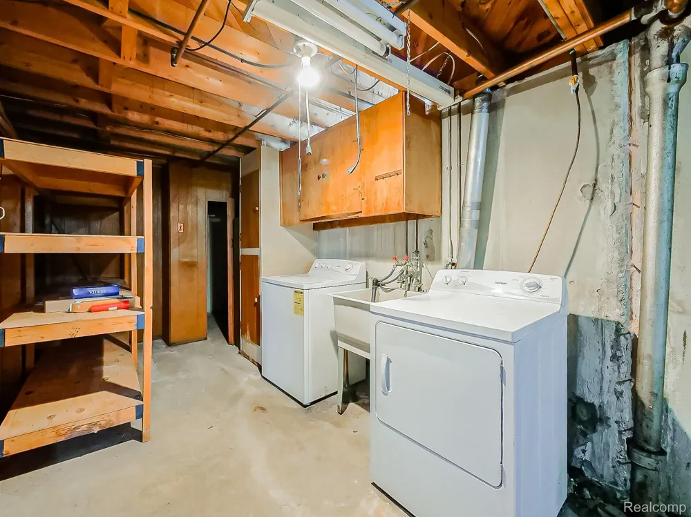 3251 Tyler Avenue Berkley City, MI 48072