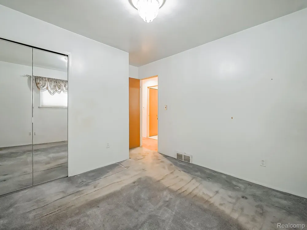 3251 Tyler Avenue Berkley City, MI 48072
