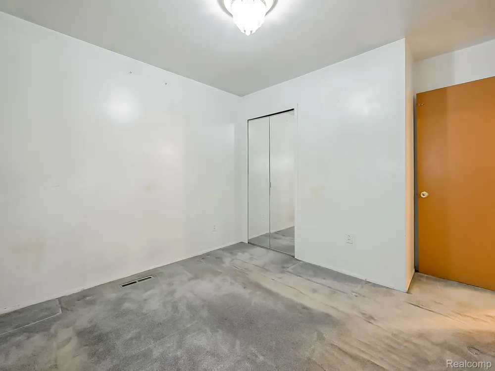 3251 Tyler Avenue Berkley City, MI 48072
