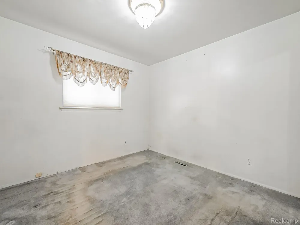 3251 Tyler Avenue Berkley City, MI 48072