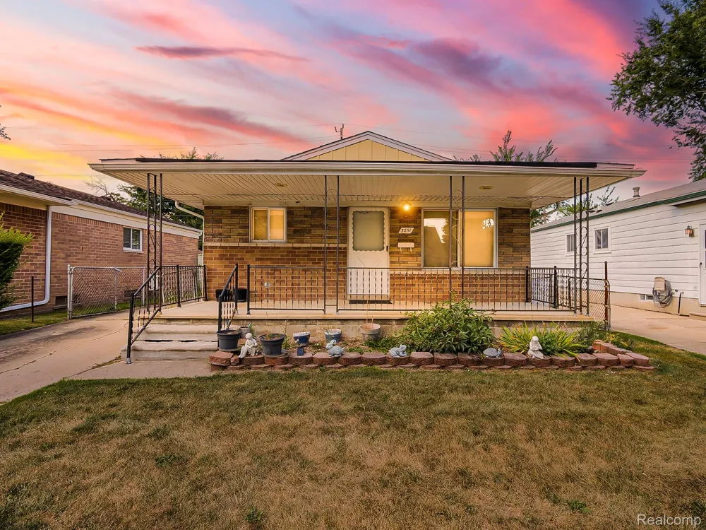 3251 Tyler Avenue Berkley City, MI 48072