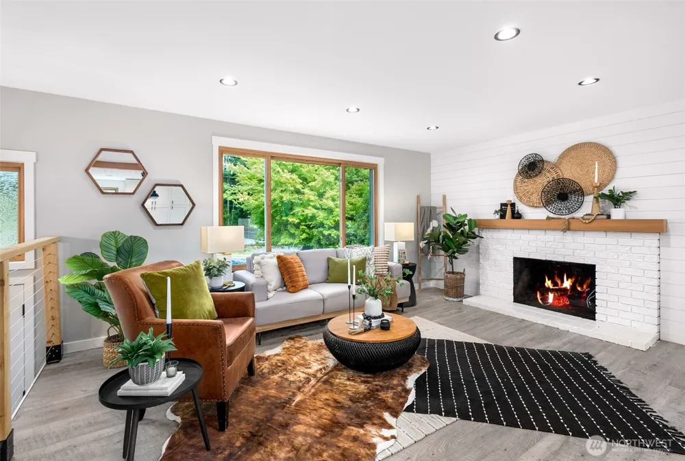 3025 NE 205th Street Lake Forest Park, WA 98155