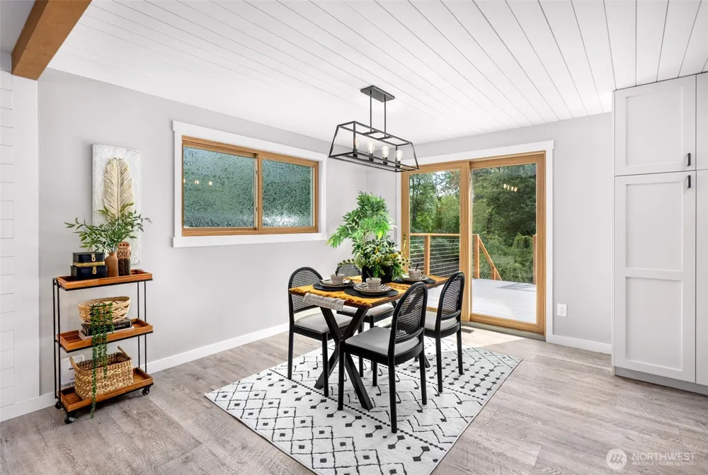 3025 NE 205th Street Lake Forest Park, WA 98155