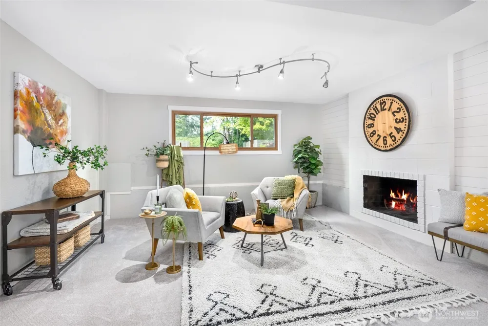 3025 NE 205th Street Lake Forest Park, WA 98155