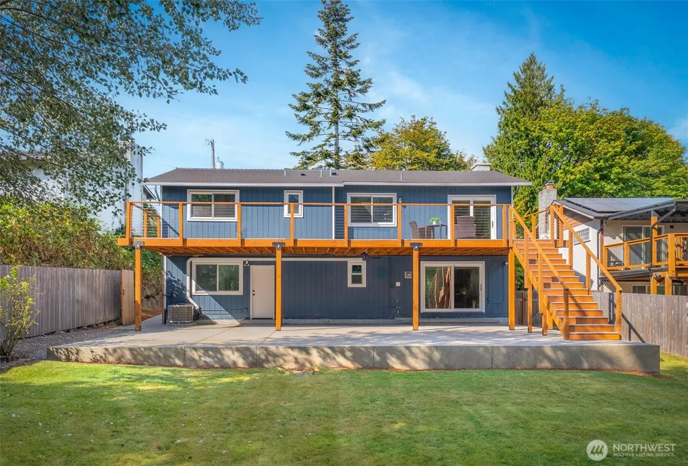 3025 NE 205th Street Lake Forest Park, WA 98155