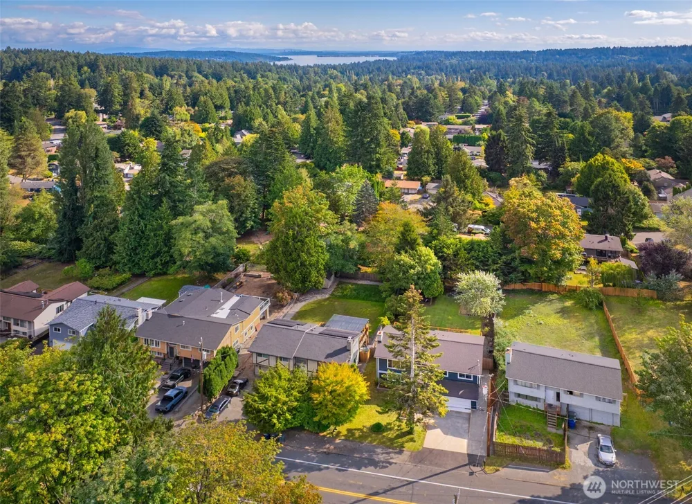 3025 NE 205th Street Lake Forest Park, WA 98155