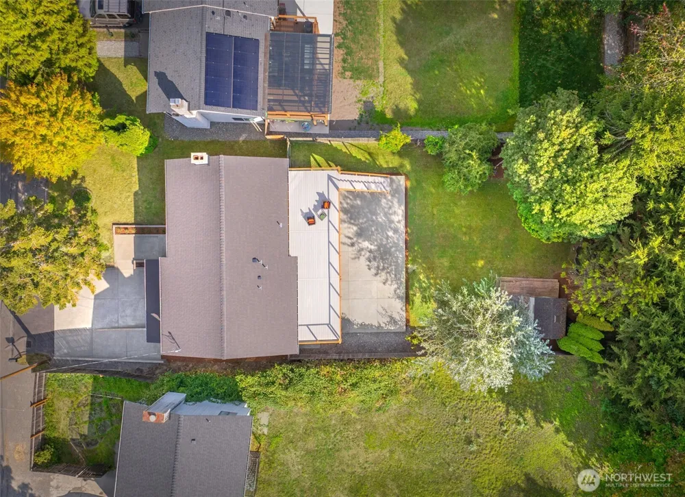 3025 NE 205th Street Lake Forest Park, WA 98155
