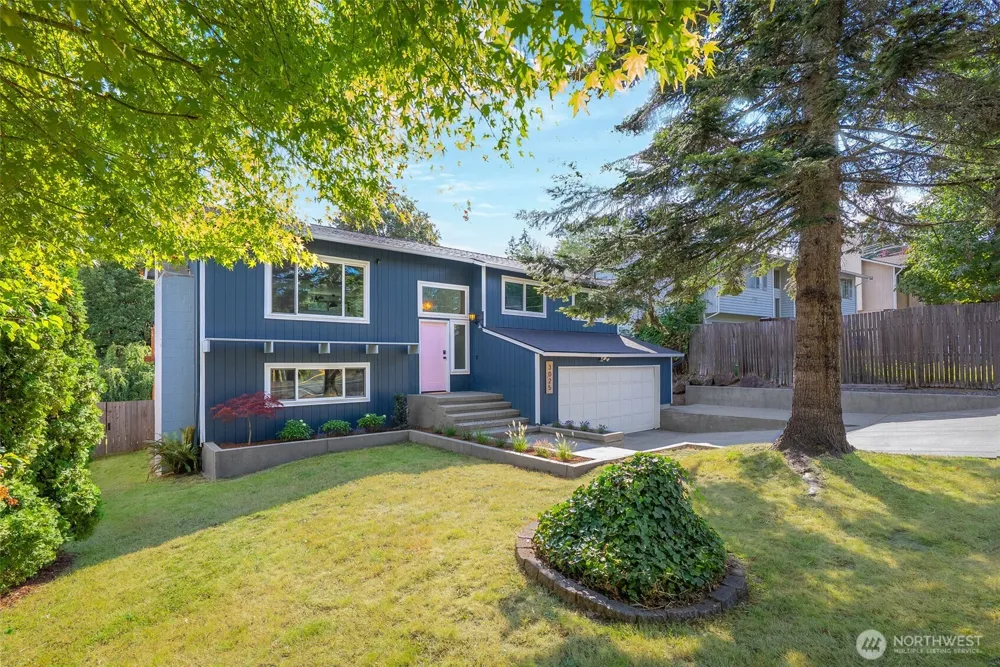 3025 NE 205th Street Lake Forest Park, WA 98155