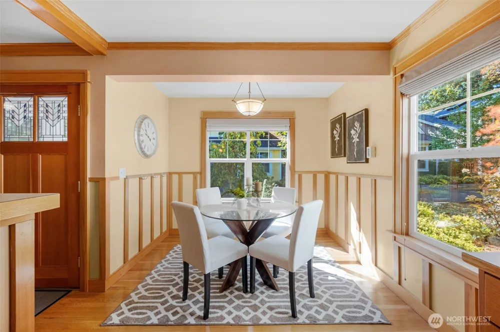 15741 Dayton Avenue ##11 Shoreline, WA 98133