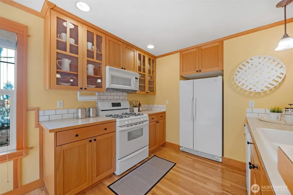 15741 Dayton Avenue ##11 Shoreline, WA 98133