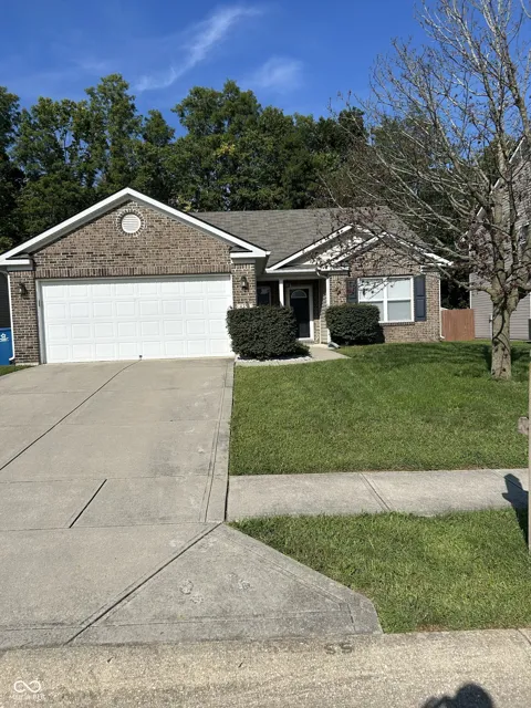 4351 Round Lake Bend