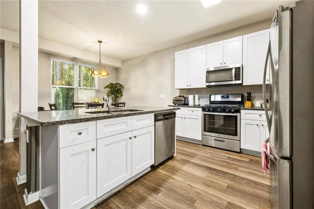 1062 Valley Rock Drive Lithonia, GA 30058