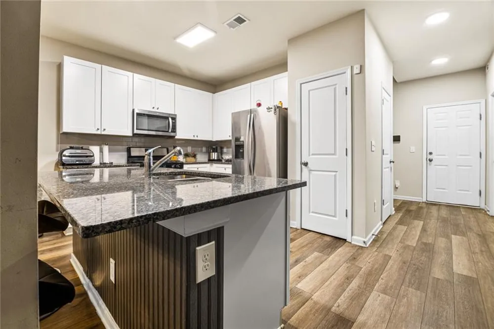 1062 Valley Rock Drive Lithonia, GA 30058