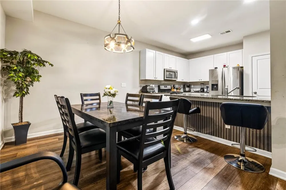 1062 Valley Rock Drive Lithonia, GA 30058