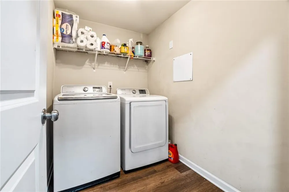 1062 Valley Rock Drive Lithonia, GA 30058