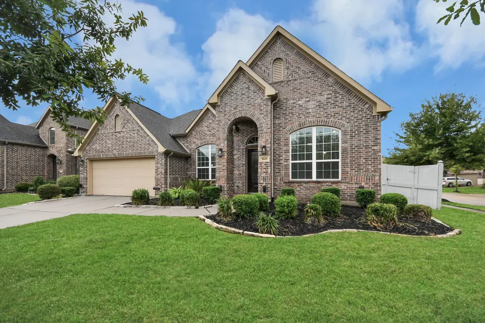 5835 Chaste Court Rosenberg, TX 77469