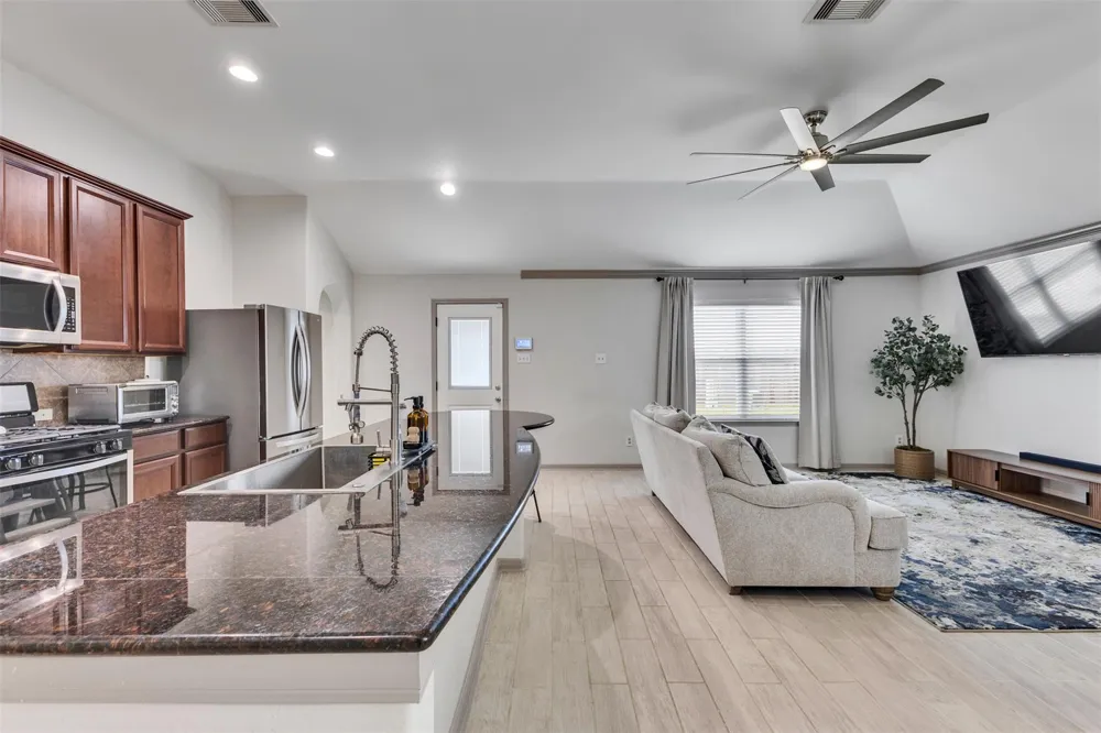 2407 Alcove Foster Court Fresno, TX 77545