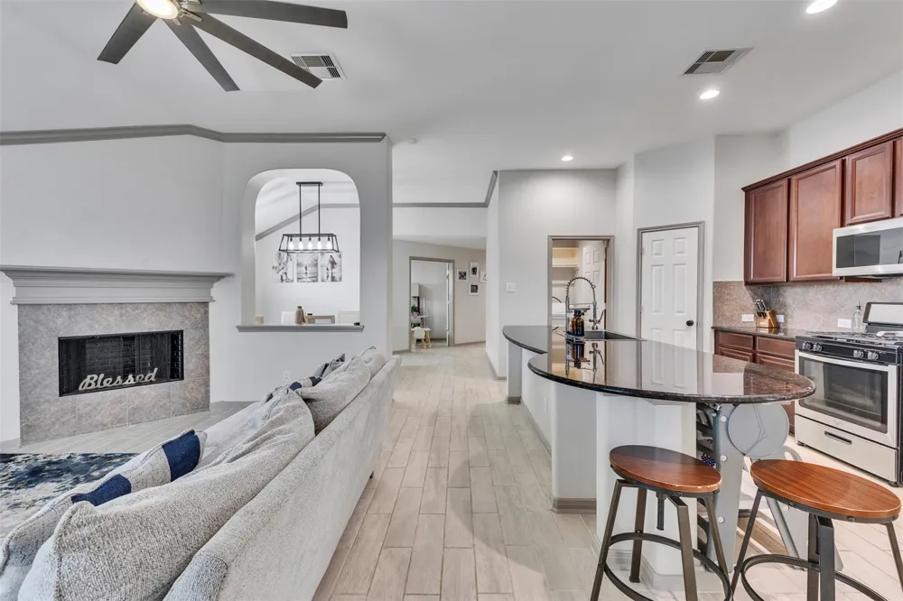 2407 Alcove Foster Court Fresno, TX 77545