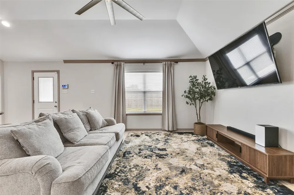 2407 Alcove Foster Court Fresno, TX 77545