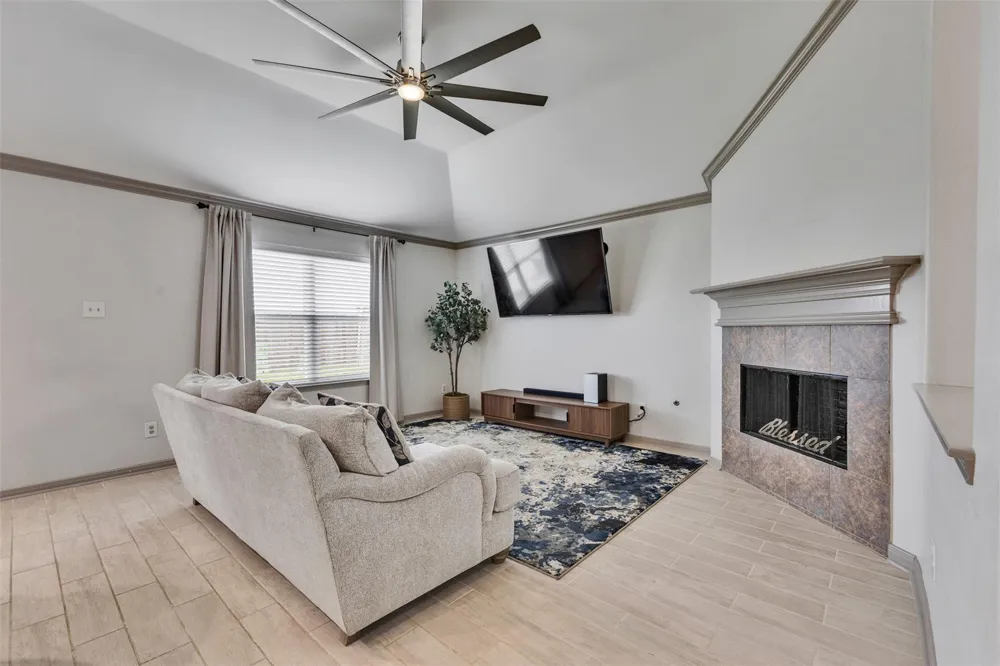 2407 Alcove Foster Court Fresno, TX 77545