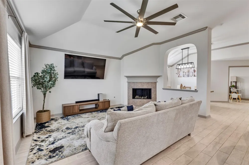 2407 Alcove Foster Court Fresno, TX 77545