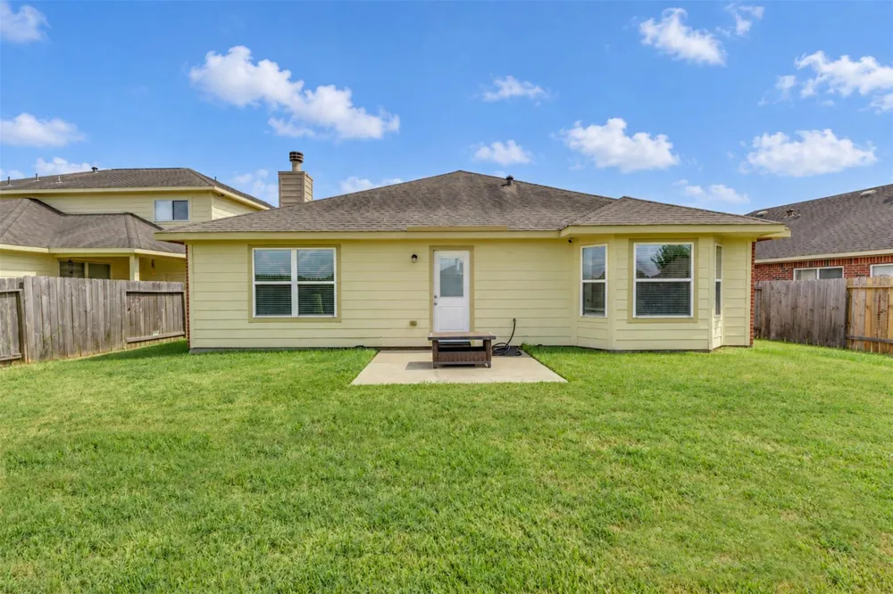 2407 Alcove Foster Court Fresno, TX 77545