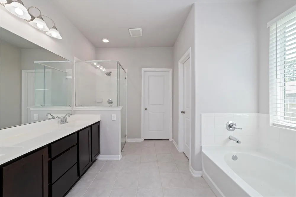 11710 Rosehall Reach Ln Tomball, TX 77377